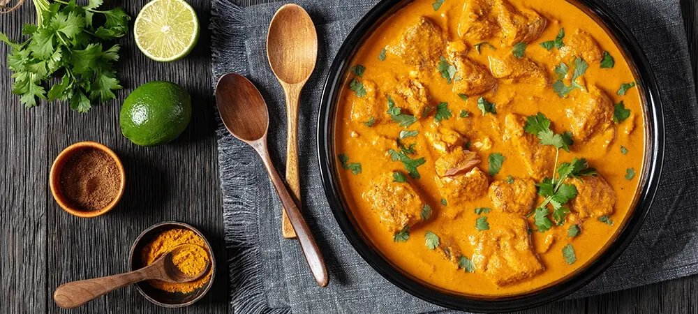 Köri baharatı ve körili tavuk